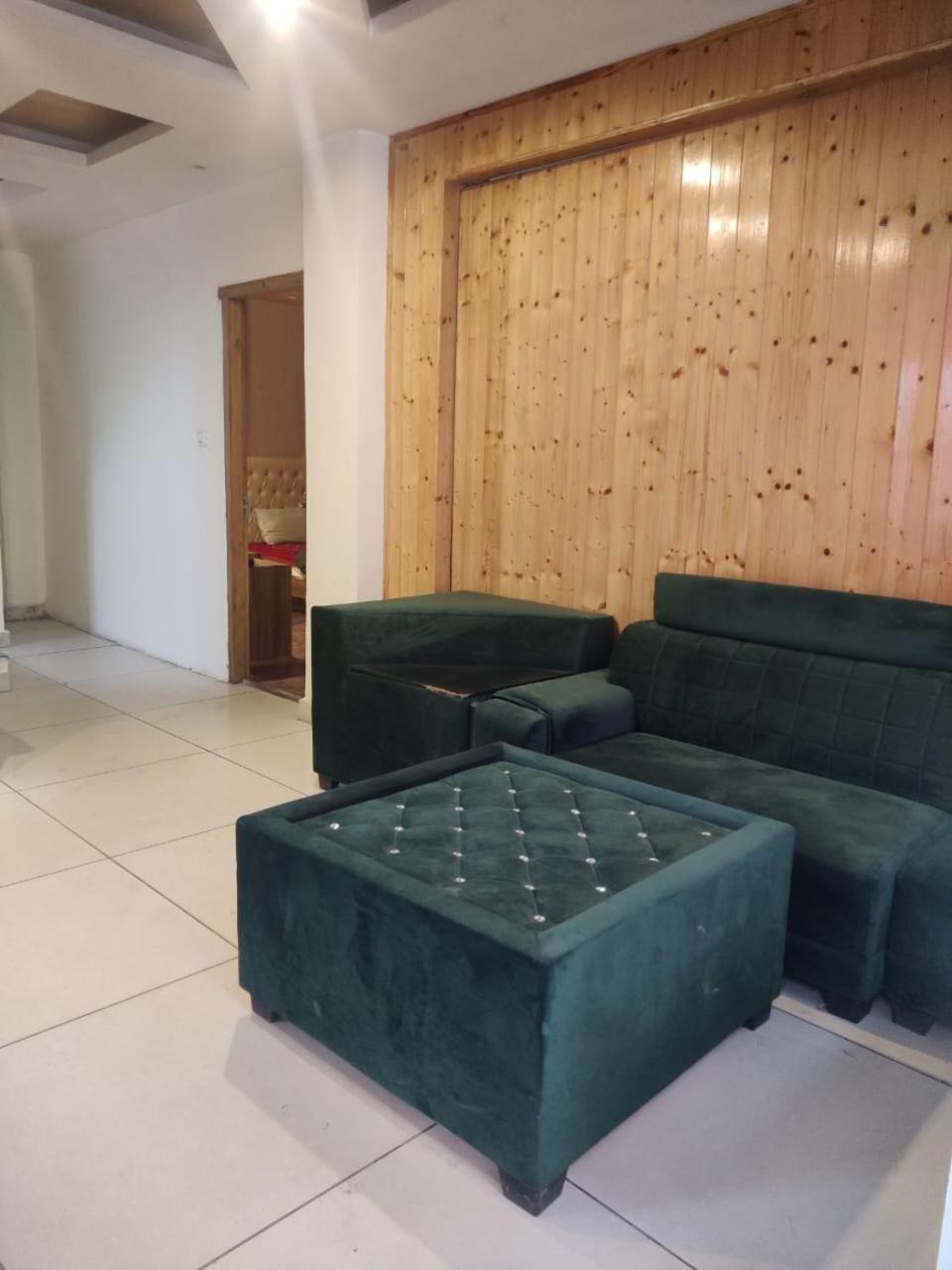 Hotel Di Villa Manāli Екстериор снимка